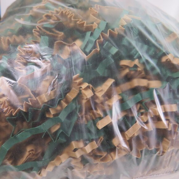 Easter grass Basket Filler Hunter Green & Tan paper shred 11x8x5" bag 5.4oz - Picture 1 of 3